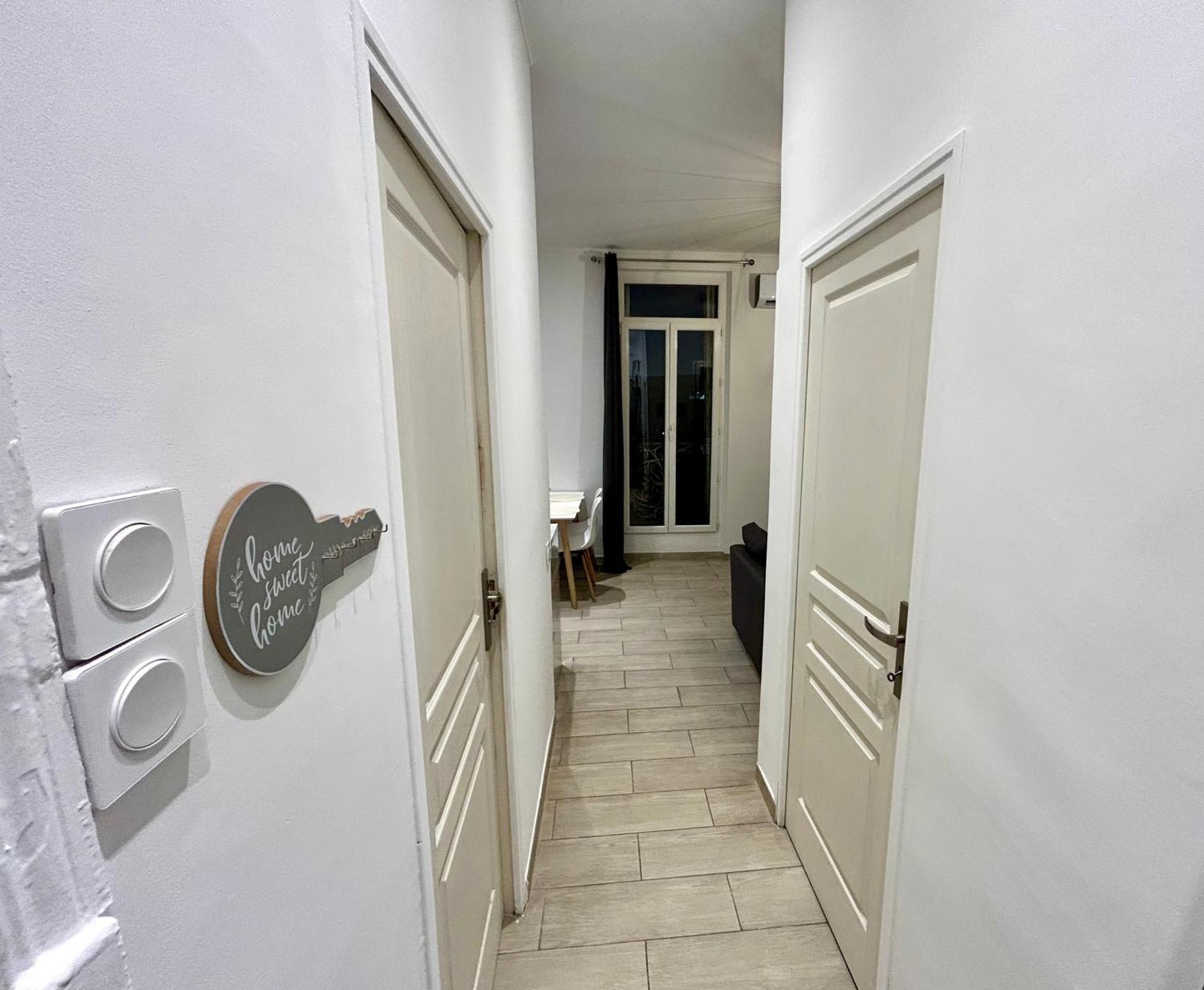 Lumineux 2 Pieces - Centre-Ville Climatise - Netflix Prime Canal - Bien Place Marsiglia Esterno foto