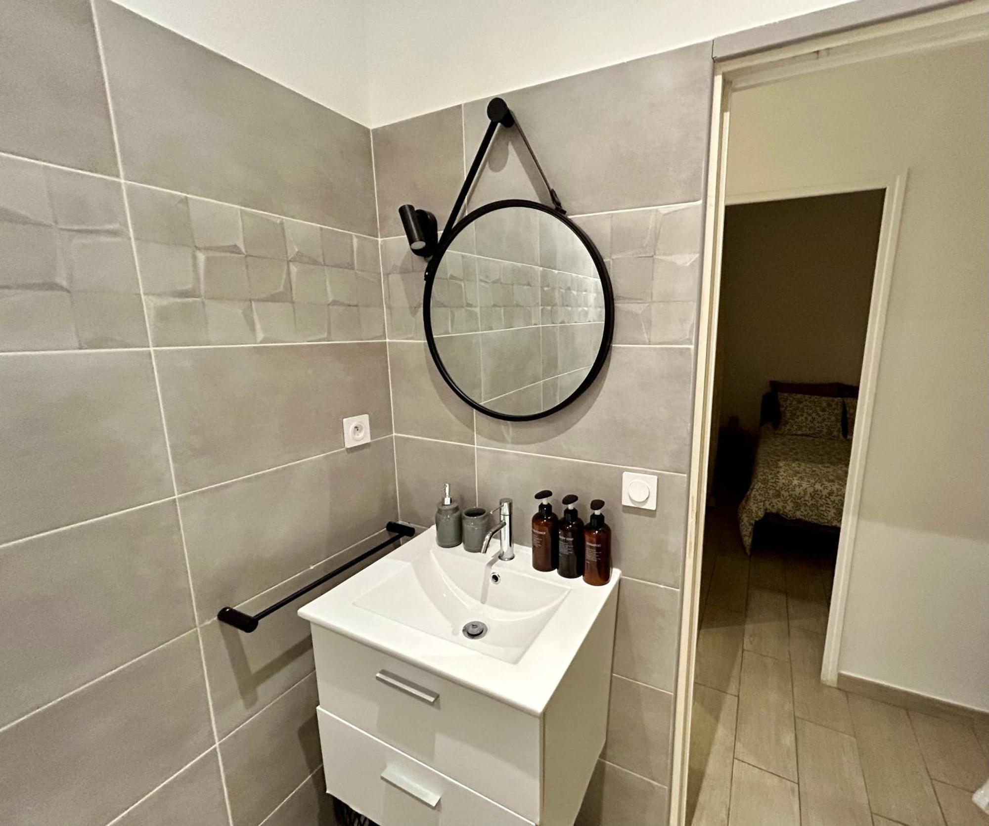 Lumineux 2 Pieces - Centre-Ville Climatise - Netflix Prime Canal - Bien Place Marsiglia Esterno foto